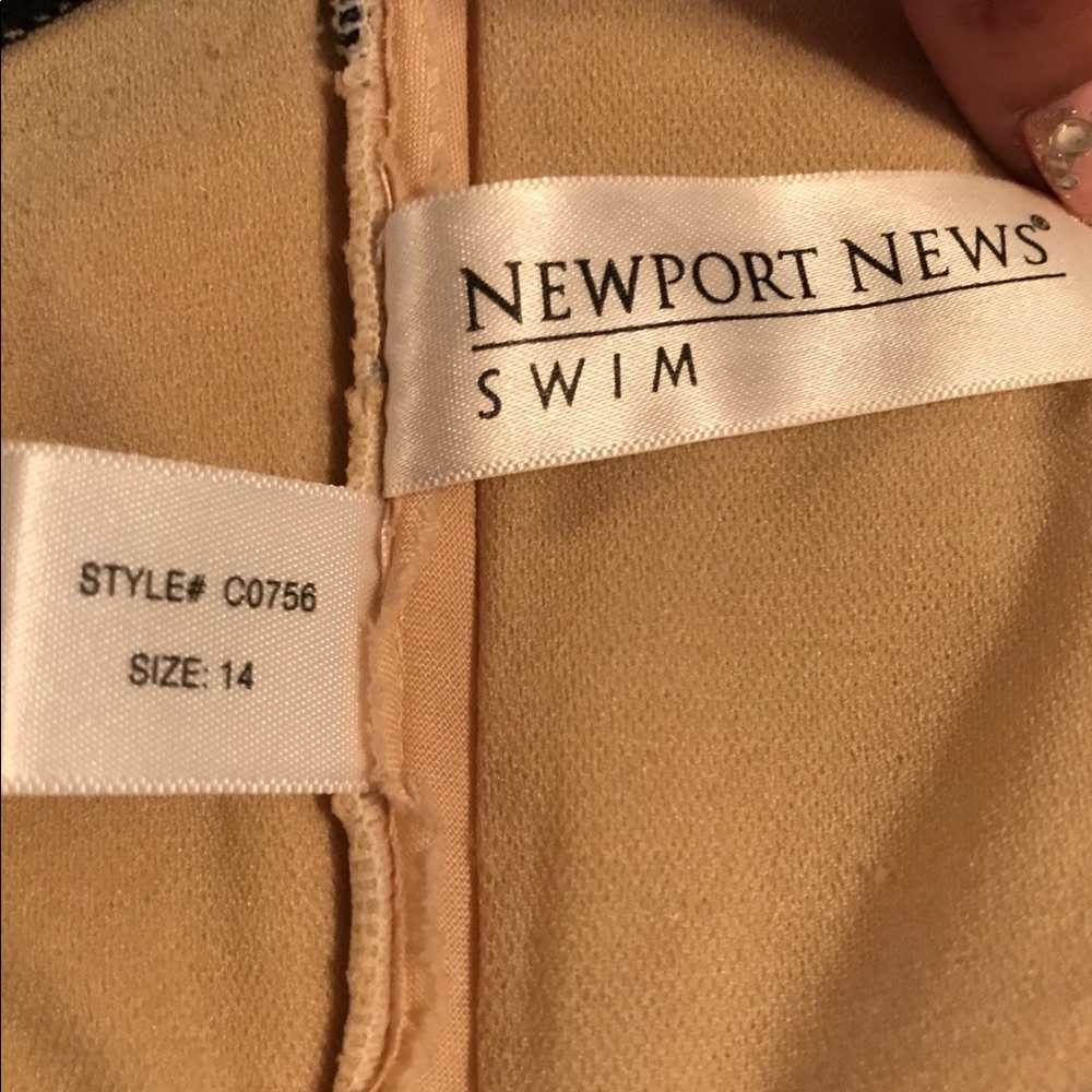Newport News 3 peice bathing suit - Picture 6 of 7